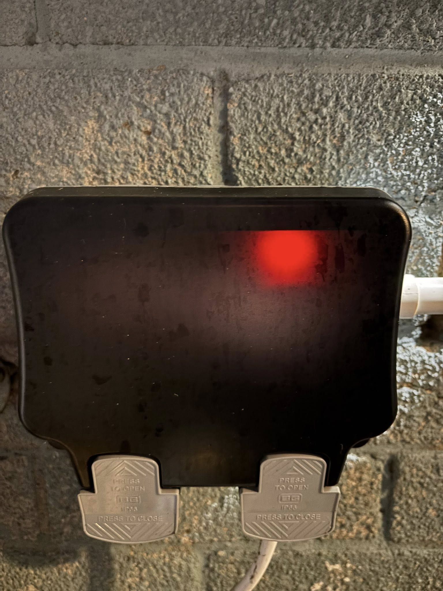 Bathroom lighting installation